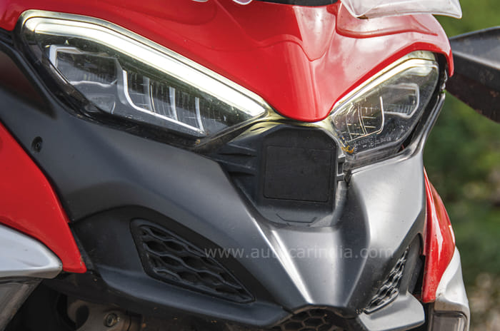 BMW vs Ducati vs Harley vs Triumph - 2000km ADV road trip comparison